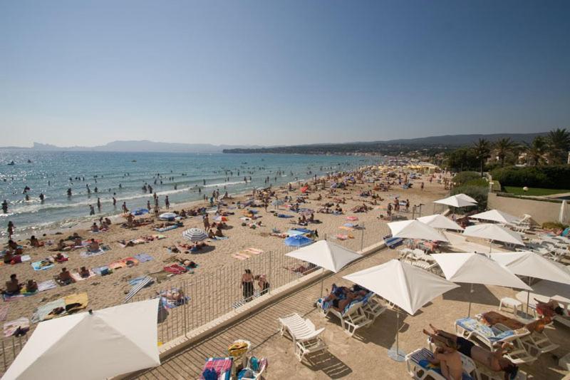 Au Tapis De Sable Saint-Cyr-sur-Mer Exterior foto